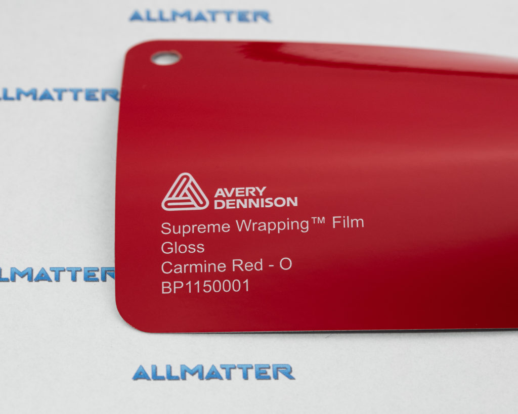 Próbka folii Avery w kolorze karminowym, błyszcząca.