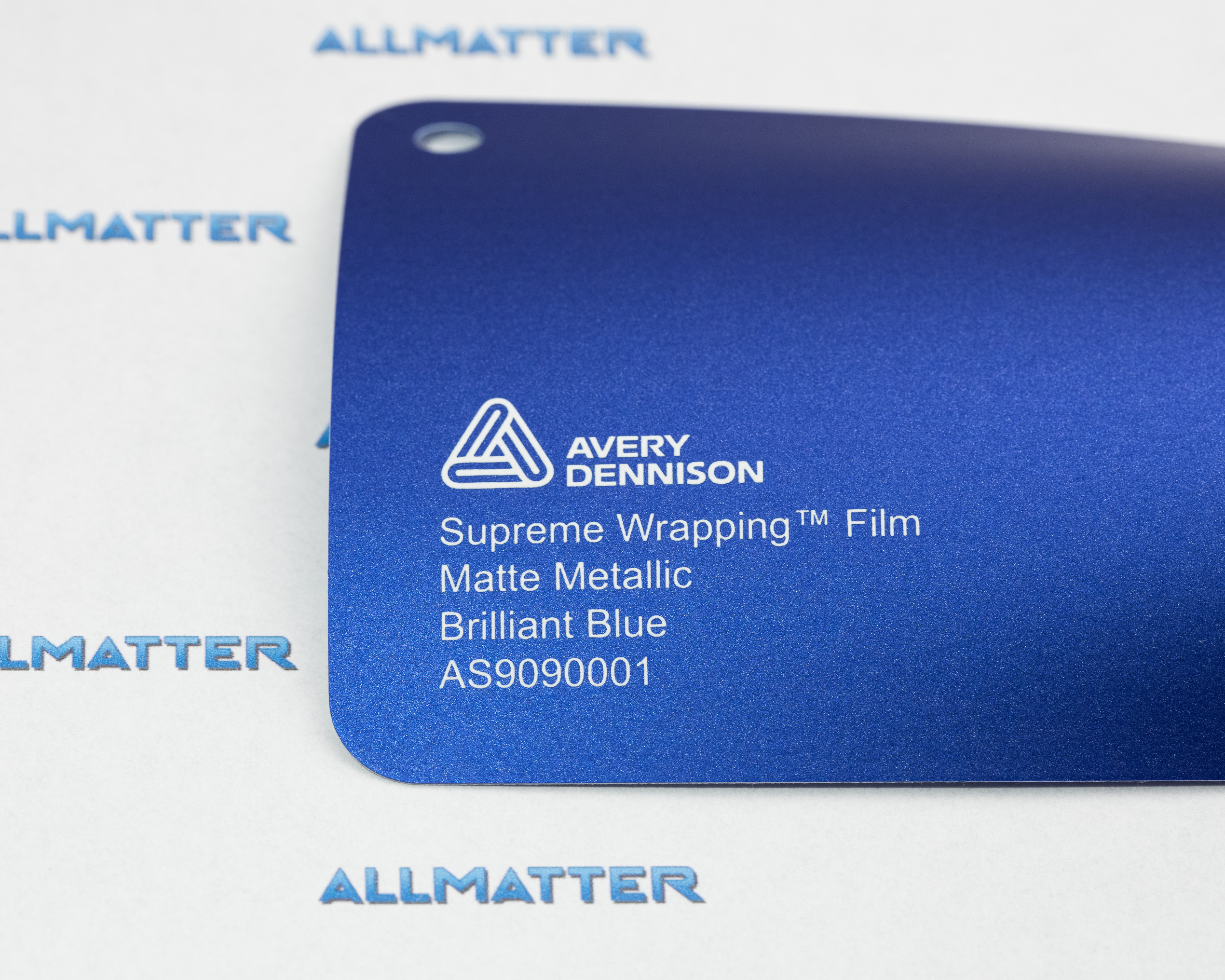 Próbka folii matowej metalicznej w kolorze niebieskim od Avery Dennison