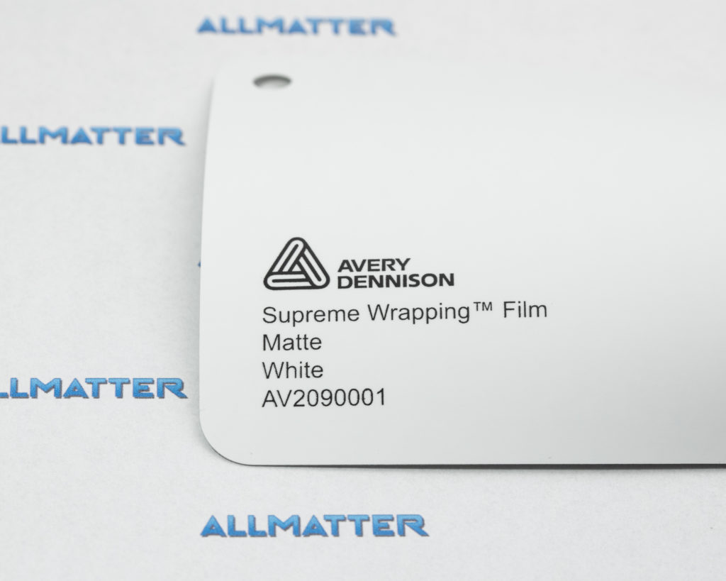 Próbka folii matowej Avery Dennison Supreme Wrapping Film w kolorze białym