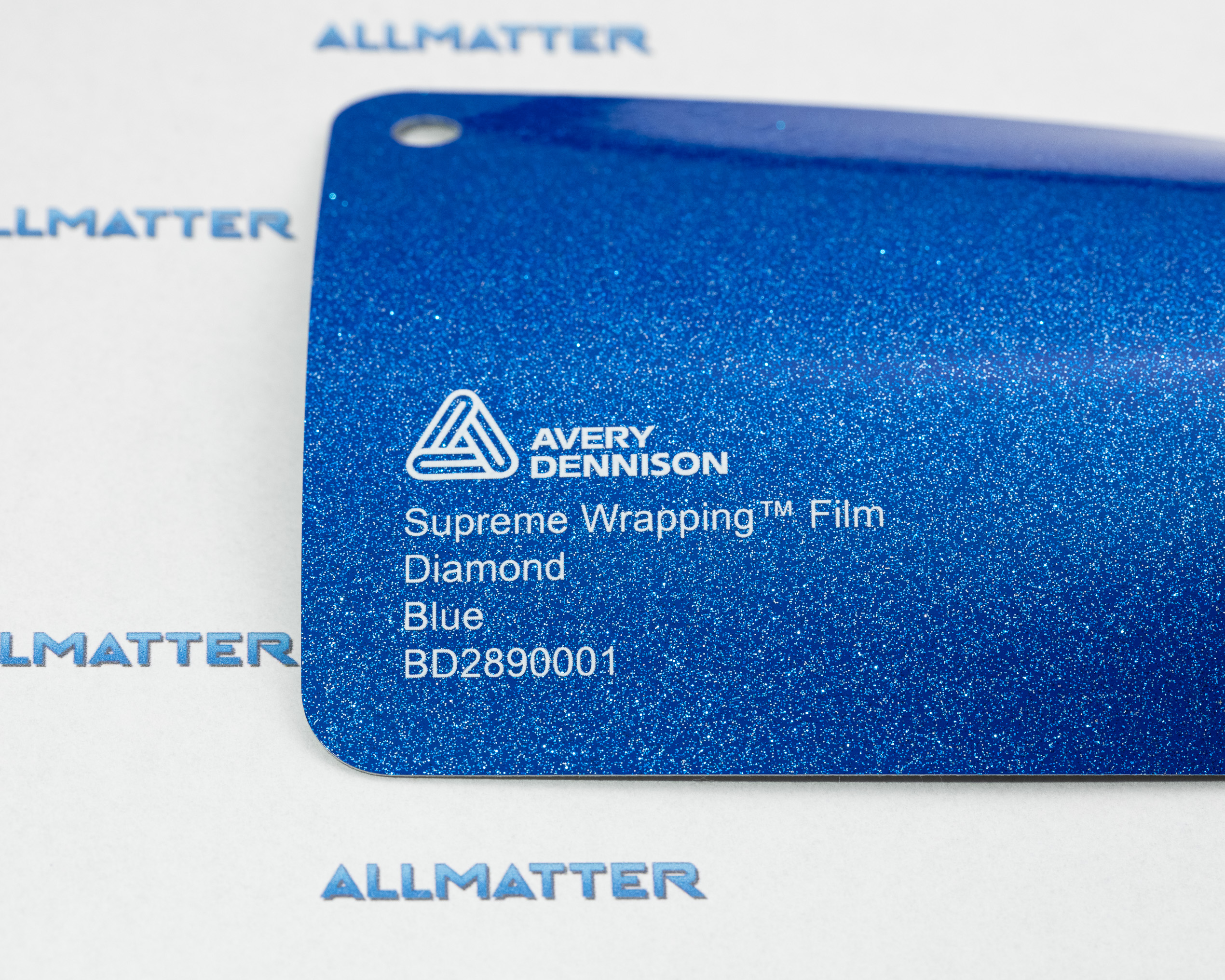 Niebieska folia do oklejania Supreme Wrapping™ od Avery Dennison
