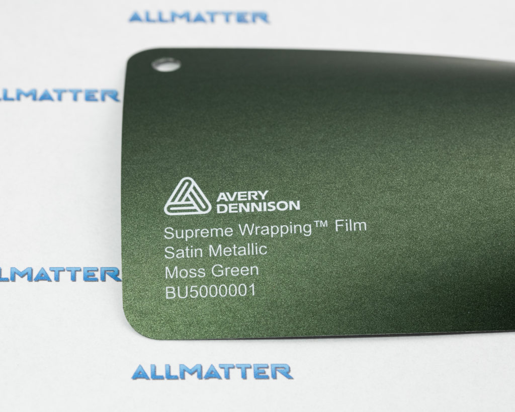 Próbka folii Avery Dennison w kolorze zielonym mchu satynowym