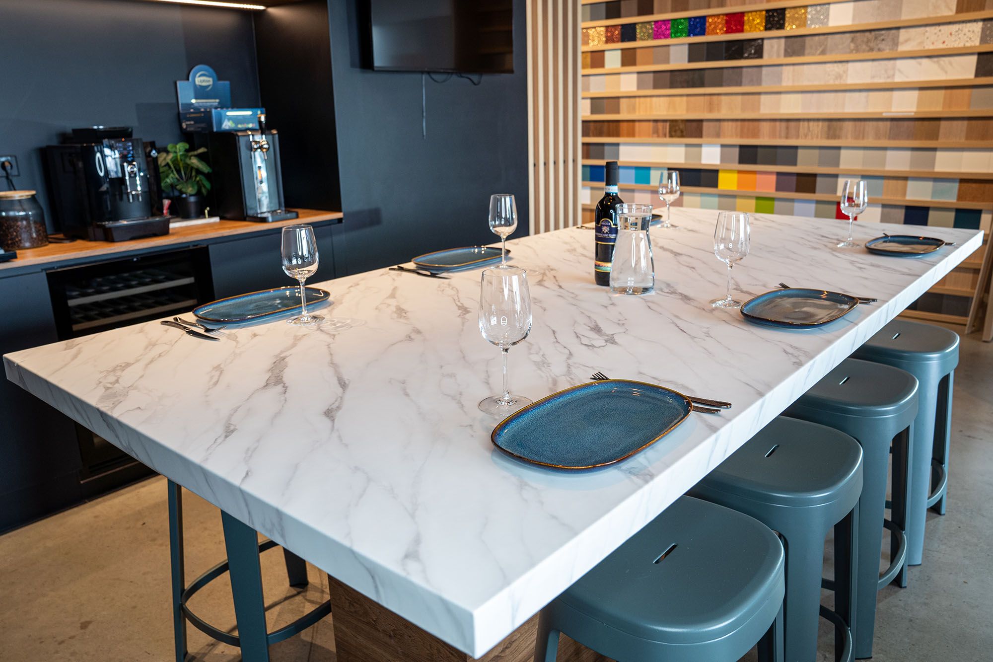 Folia architektoniczna na blaty CoverStyl Statuary White HR-NE31